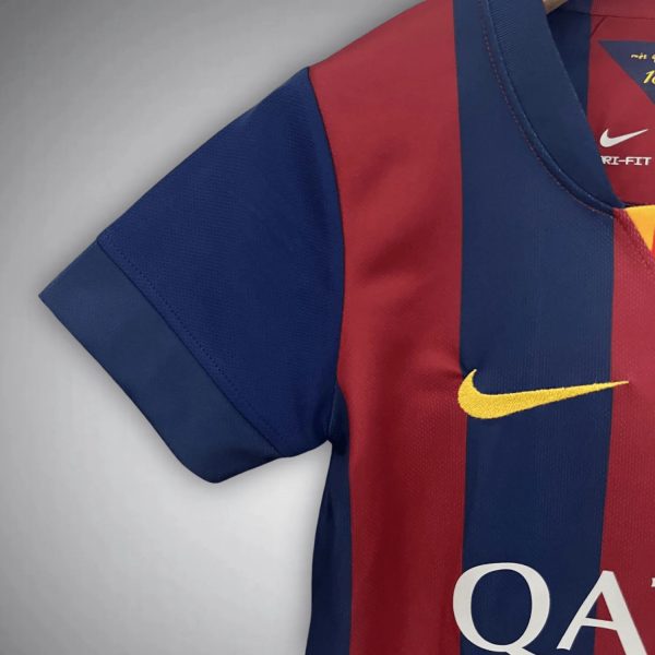 1415-fc-barcelona-home-kids-size-kit-2025-premium-quality-635000.jpg FC BARCELONA JUNIOR 2014/15 RETRO