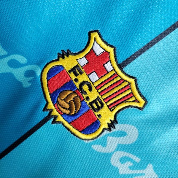 23_2d49cb42-c32d-4c82-8cef-fc65f711b511.jpg FC BARCELONA 1996-97 RETRO