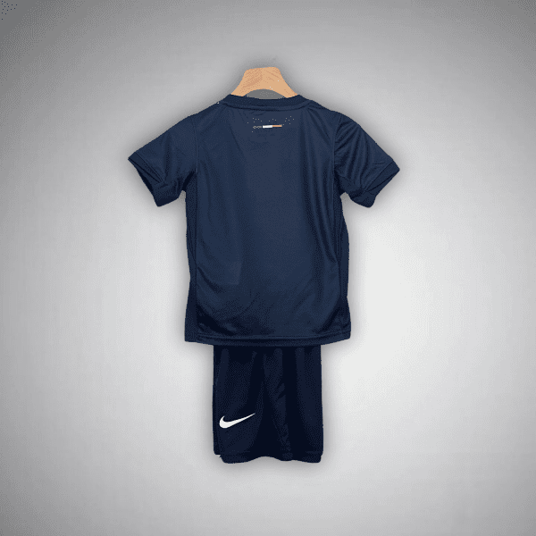 2425-psg-home-kids-size-kit-2025-premium-quality-662463.png PARIS SAINT GERMAIN JUNIOR 2024/25