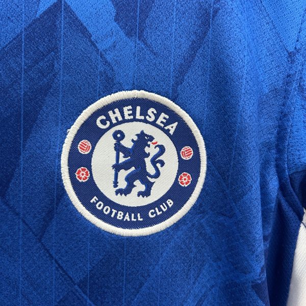 2526-chelsea-home-kids-size-kit-footballprestigecom-2025-premium-quality-275790.jpg CHELSEA JUNIOR 2025/26