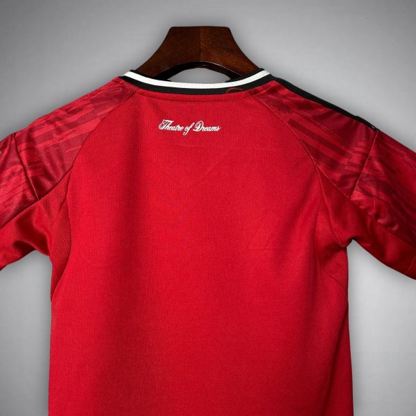 2526-manchester-united-home-kids-size-kit-footballprestigecom-2025-premium-quality-479666.jpg MANCHESTER UNITED JUNIOR 2025/26