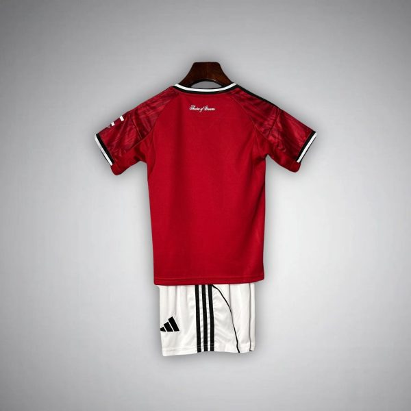 2526-manchester-united-home-kids-size-kit-footballprestigecom-2025-premium-quality-479892.jpg MANCHESTER UNITED JUNIOR 2025/26