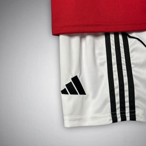 2526-manchester-united-home-kids-size-kit-footballprestigecom-2025-premium-quality-847048.jpg MANCHESTER UNITED JUNIOR 2025/26