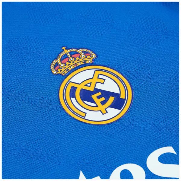 4068811934125-3_ahxxus8rqdcswywt.jpg REAL MADRID 2025/26