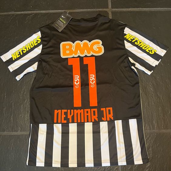 7a4a4ea35abac6172daa187f5e52fe55.jpg SANTOS 2012-13 AWAY RETRO