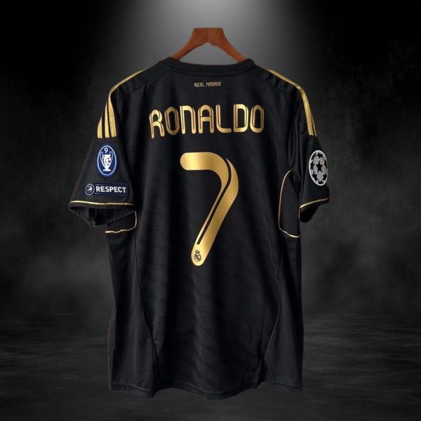 9949B08B-8E15-4527-BD5C-A51C9181A10D.jpg Real Madrid 2011-2012 RETRO