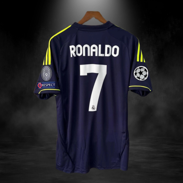DeWatermark.ai_1737676369727.png Real Madrid 2012-2013 RETRO
