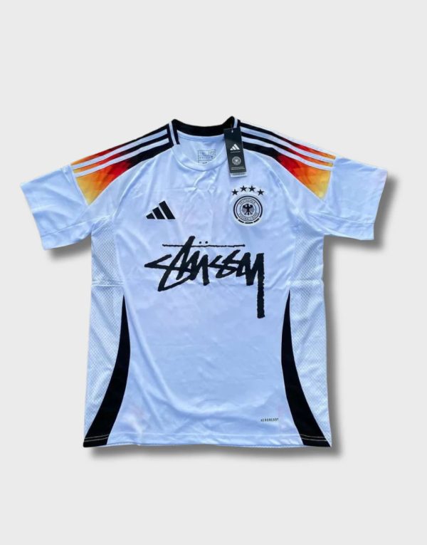 Jouwalineatekst_71.jpg DUITSLAND X STUSSY | SPECIAL EDITION
