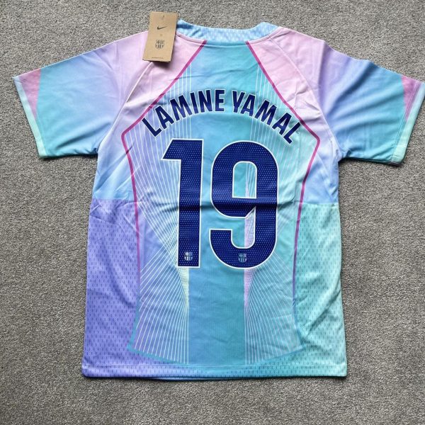 P0_4292de68-8863-4584-9172-530c7f092749.jpg FC BARCELONA 2025 | SPECIAL EDITION