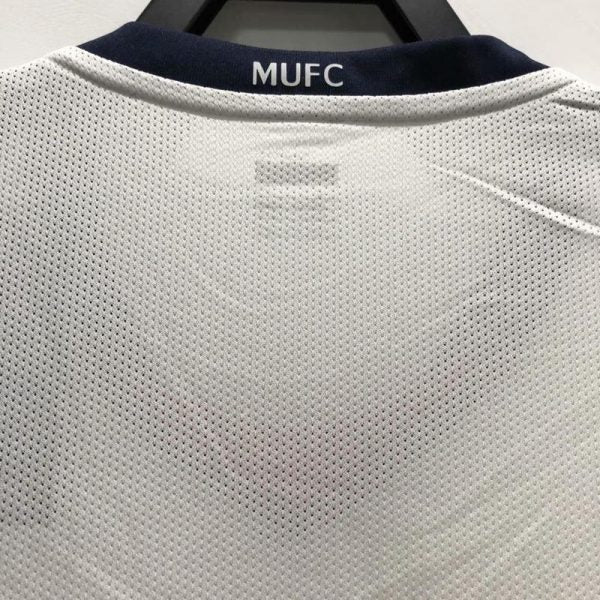 big-813-600x600-1.jpg MANCHESTER UNITED 2008-09 AWAY RETRO