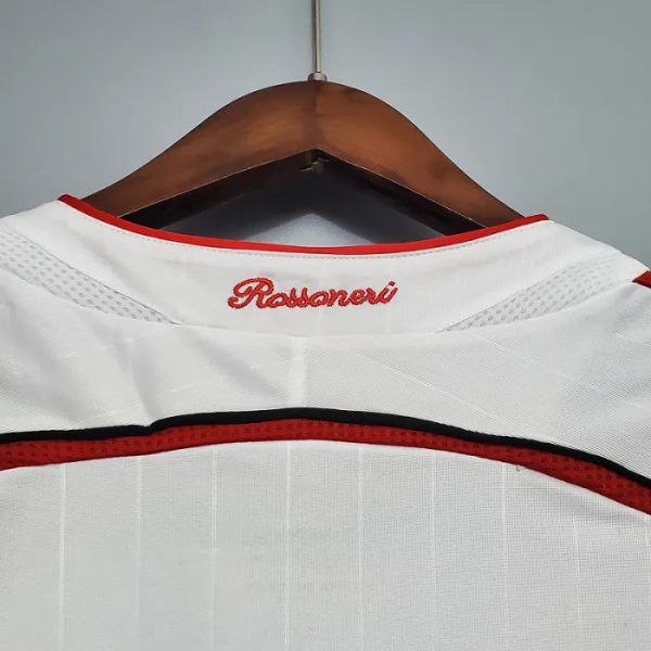 cd4fe455c6deb915.jpg AC MILAN 2006/07 AWAY RETRO