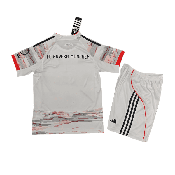 dc0c0d2d-a9eb-4d0f-984d-2387c372db9f_thumbnail.png FC BAYERN MÜNCHEN JUNIOR 2025/26