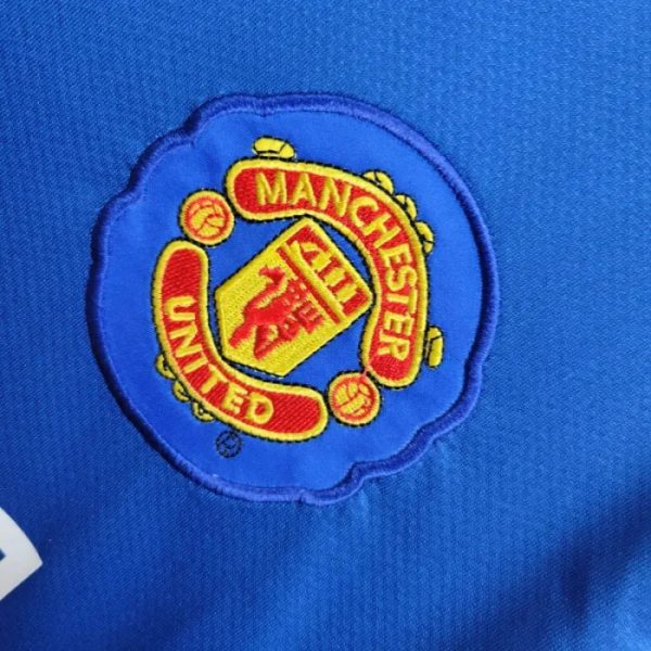 e8f7b8cfa9649d84.jpg MANCHESTER UNITED 2008-09 THIRD RETRO