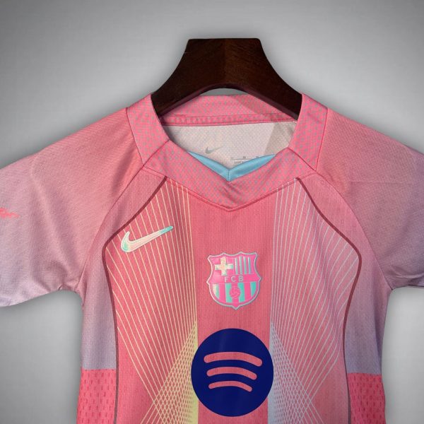 fc-barcelona-aurora-premium-kids-size-kit-footballprestigecom-2025-premium-quality-251043.jpg FC BARCELONA 2025 JUNIOR | SUMMER EDITION