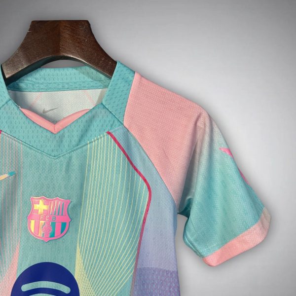 fc-barcelona-dreamwave-premium-kids-size-kit-footballprestigecom-2025-premium-quality-7968636.jpg FC BARCELONA 2025 JUNIOR | SUMMER EDITION