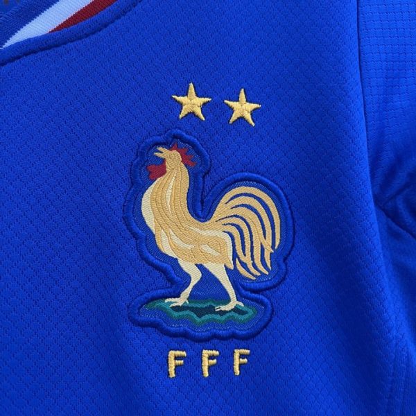france-2024-home-kids-size-kit-2024-premium-quality-jersey-footballprestigecom-exclusive-collection-377822.jpg FRANCE JUNIOR 2024/25