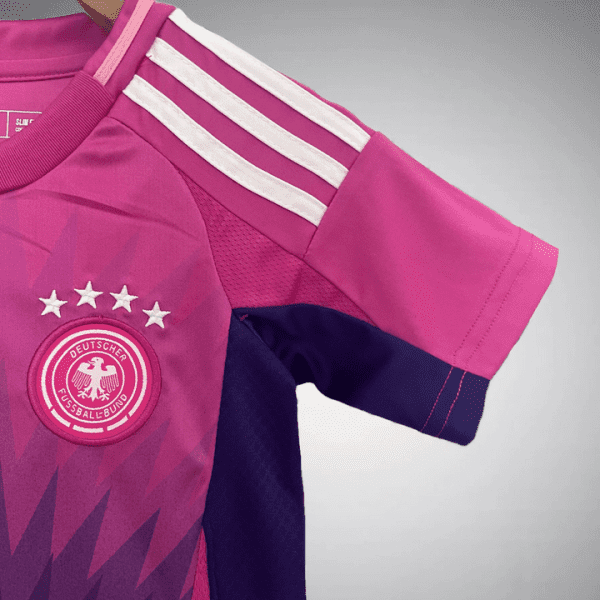 germany-2024-away-kids-size-kit-2024-premium-quality-jersey-footballprestigecom-exclusive-collection-981657.png DUITSLAND JUNIOR 2024/25