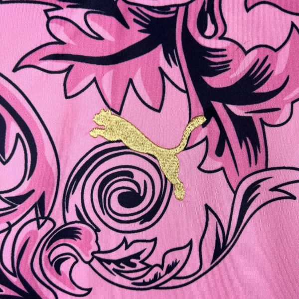 italy-versace-premium-pink-kit-footballprestigecom-2025-premium-quality-156037.jpg ITALY CONCEPT | SUMMER EDITION