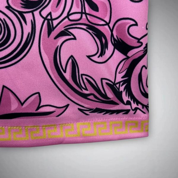 italy-versace-premium-pink-kit-footballprestigecom-2025-premium-quality-525268.jpg ITALY CONCEPT | SUMMER EDITION