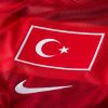 TUR_M_NK_DF_JSY_SS_STAD_HM_2_d61b134d-affb-4847-a30c-2221cfba6b55.jpg TURKIJE 2026/27 WK